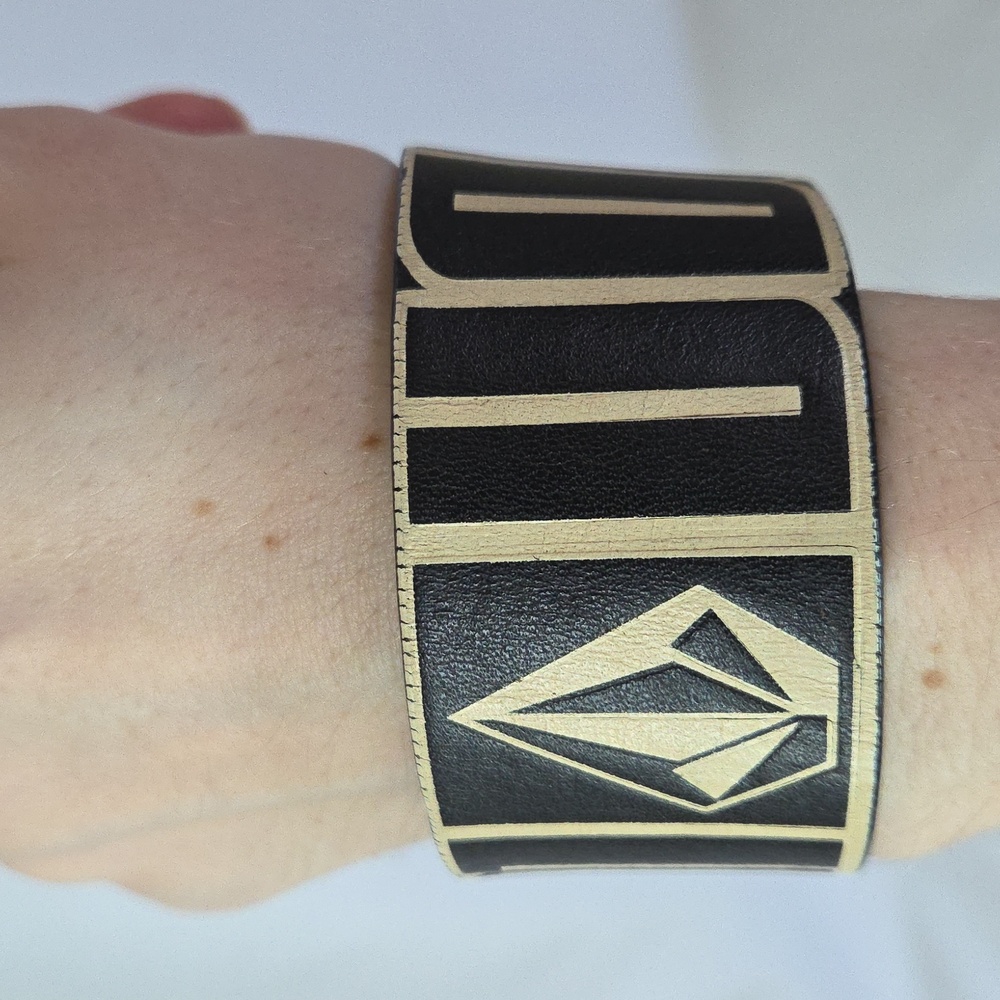 Volcom Black Off White Cuff Bracelet Vtg 90s Y2k GENUINE LEATHER Older Bro Core